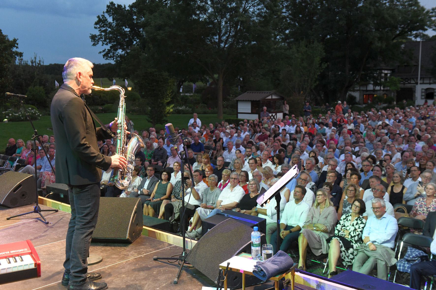 LJJO Hessen feat. Curtis Stigers_2_c_Ansgar Klostermann