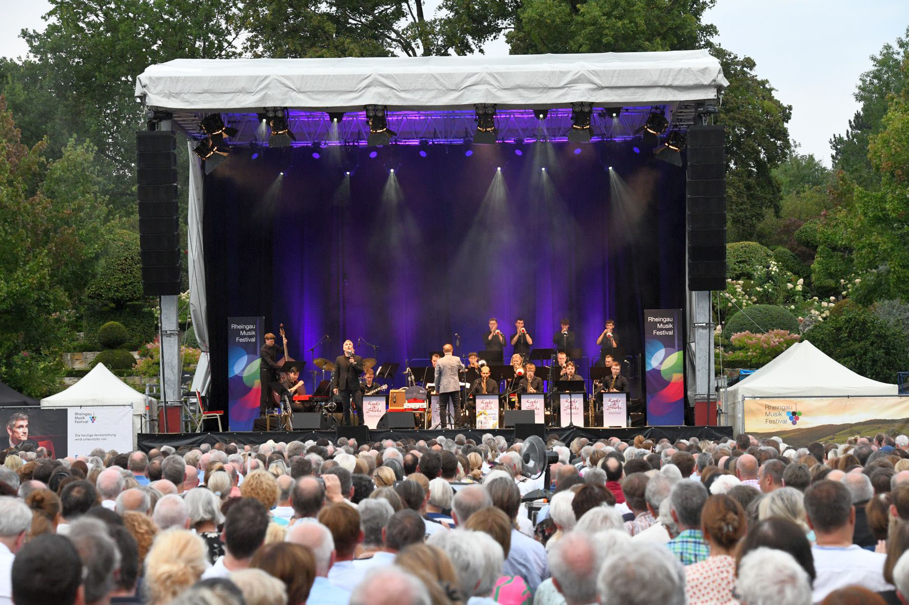 LJJO Hessen feat. Curtis Stigers_6_c_Ansgar Klostermann